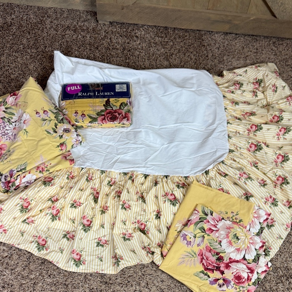 Ralph Lauren Brooke Floral Bedding for Full / double  Size bed